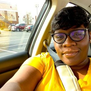 Meet your Posher, Amber